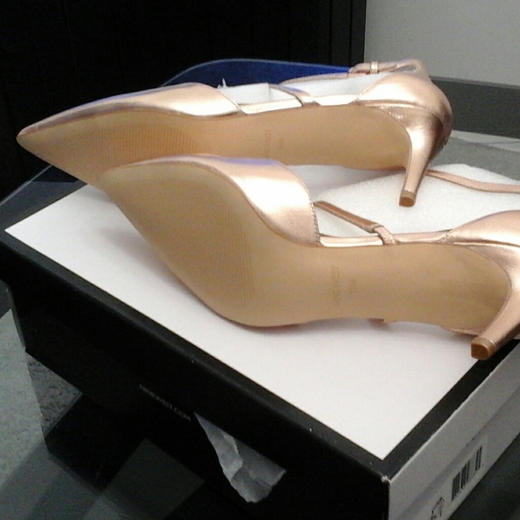 Heels - Picture 2 of 2